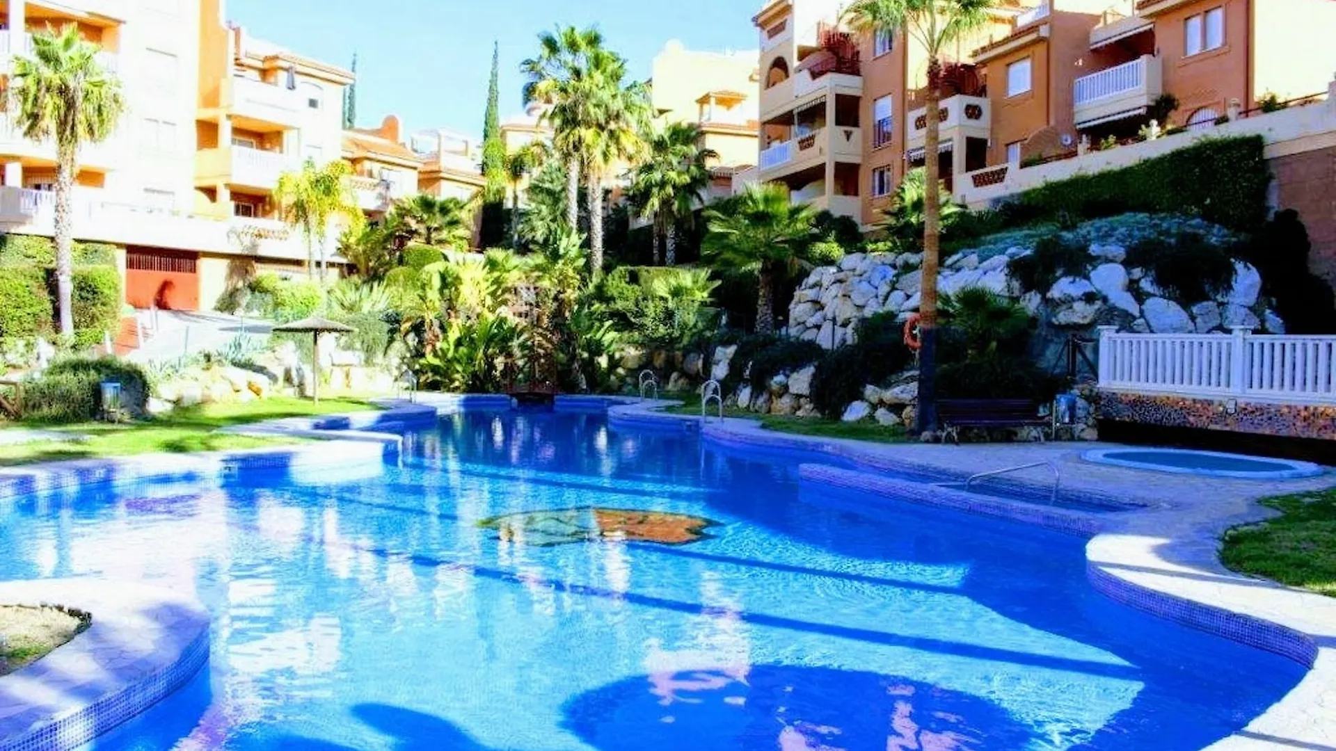 Blue Kingfisher Apartment 마르베야 스페인